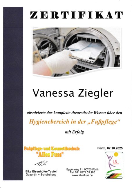 Zertifikat für Vanessa Ziegler über das Hygienemanagement in der „Auflage“.